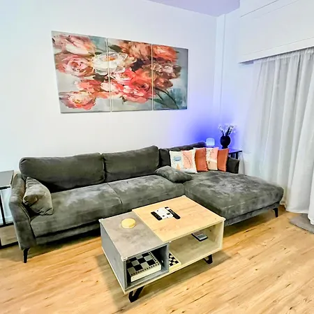 Modern Near Mckenzie *