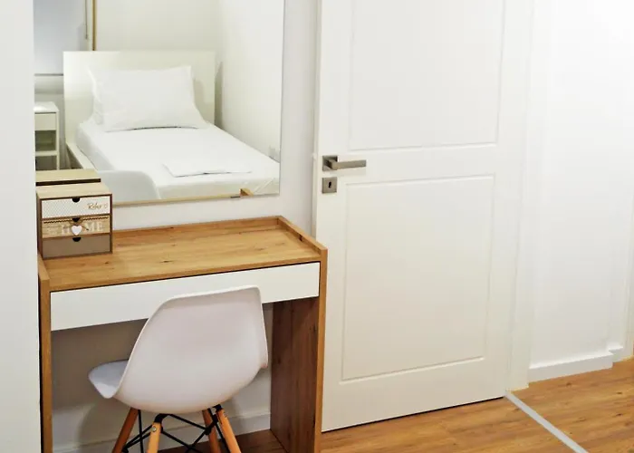 Modern Near Mckenzie Апартаменты