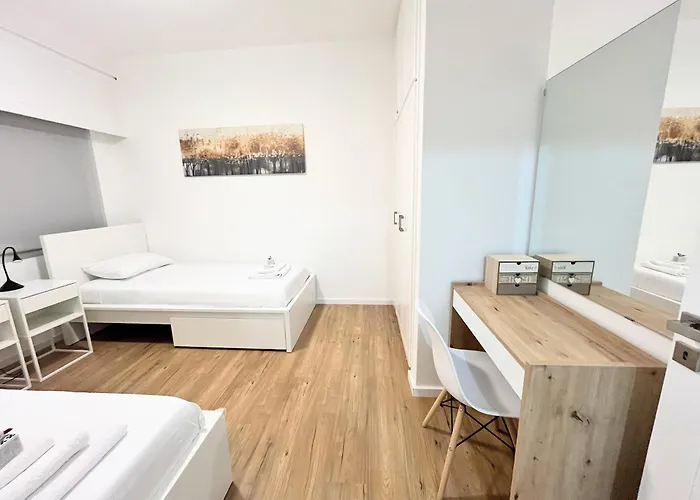 Modern Near Mckenzie *