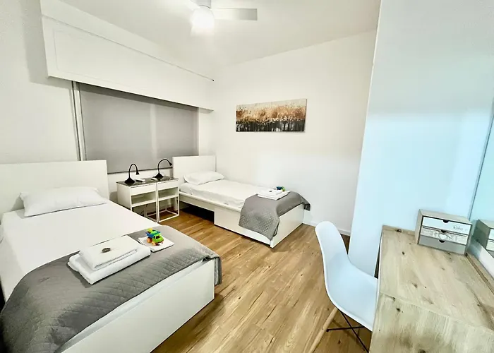 Апартаменты Modern Near Mckenzie Ларнака